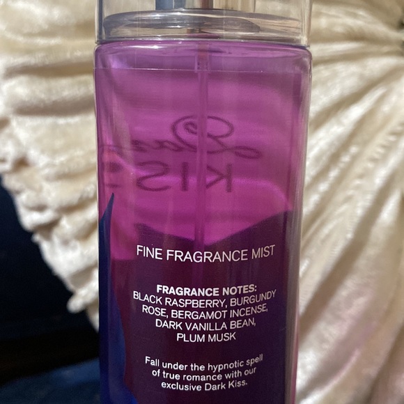 BATH & BODY WORKS SET. . . DARK KISS SCENT - Picture 6 of 6
